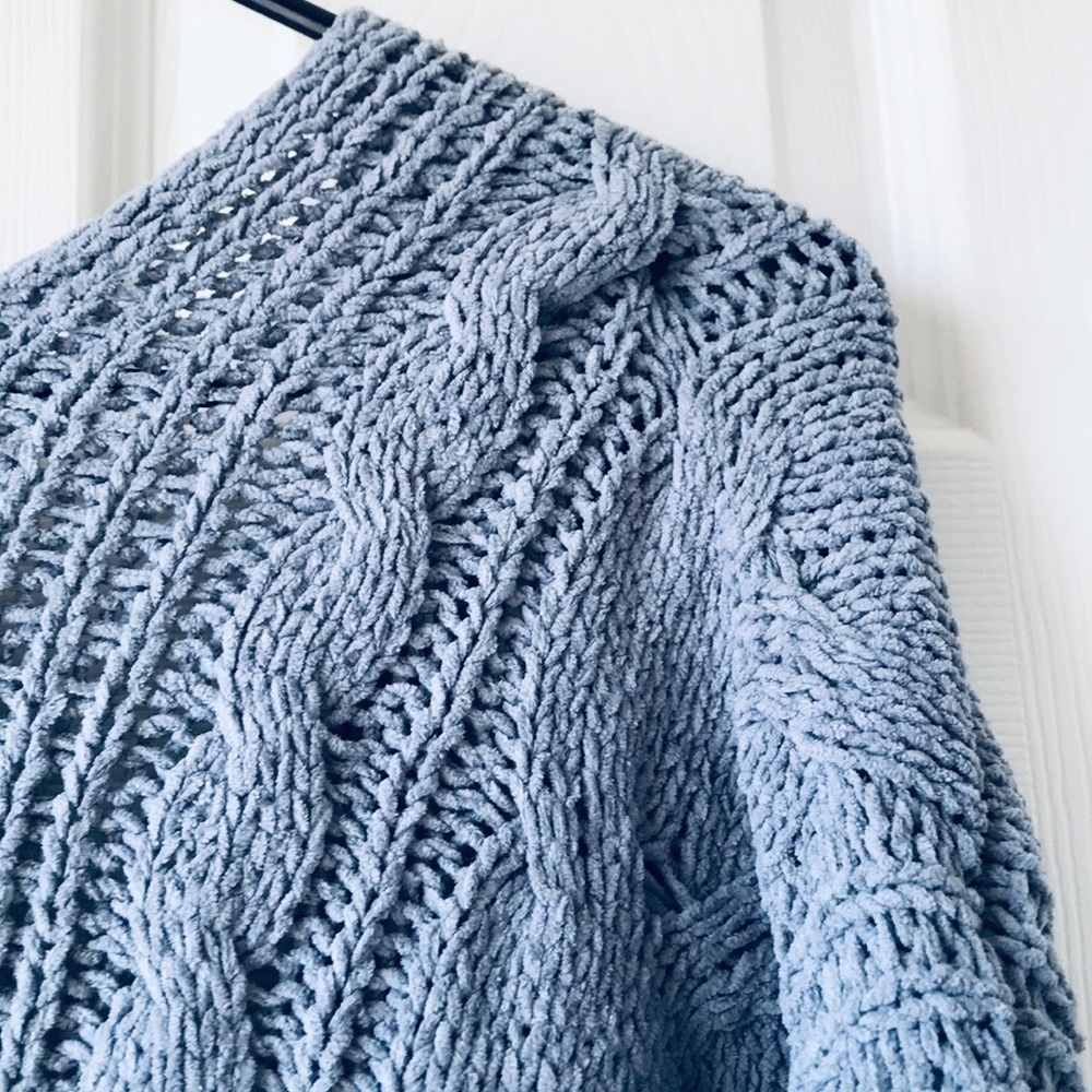 *NWT* Steel Blue Chunky Cable Cardigan - Picture 5 of 5